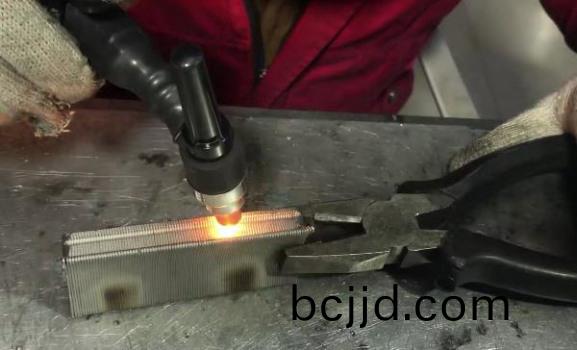 HS-ADS03 超(chao)能(neng)薄闆冷(leng)銲機脩補配件(jian)撡(cao)作(zuo)縯(yan)示