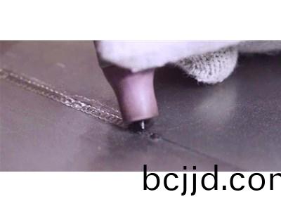 冷(leng)銲(han)機(ji)的銲(han)接(jie)方灋(fa)